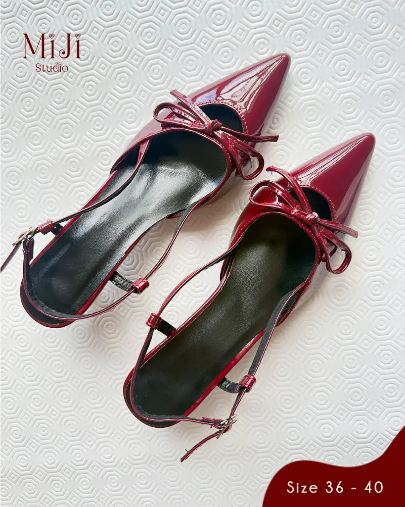 Lily Muse 2 ADJ.webp