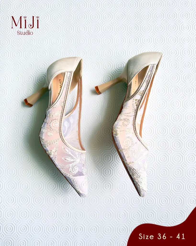 Kika Lace Beige 2.webp