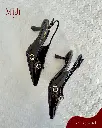 Lily Era black 3.webp